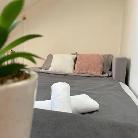 22 22 Lejlighed Sremska Mitrovica